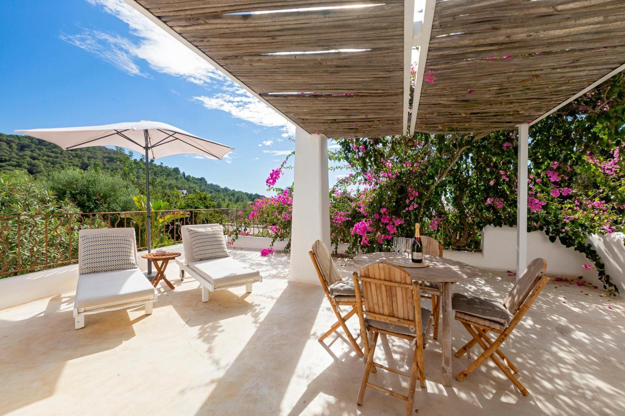 Villa Near Ibiza Town Sleeps 11 To 13 Guests Can Furnet Exterior foto