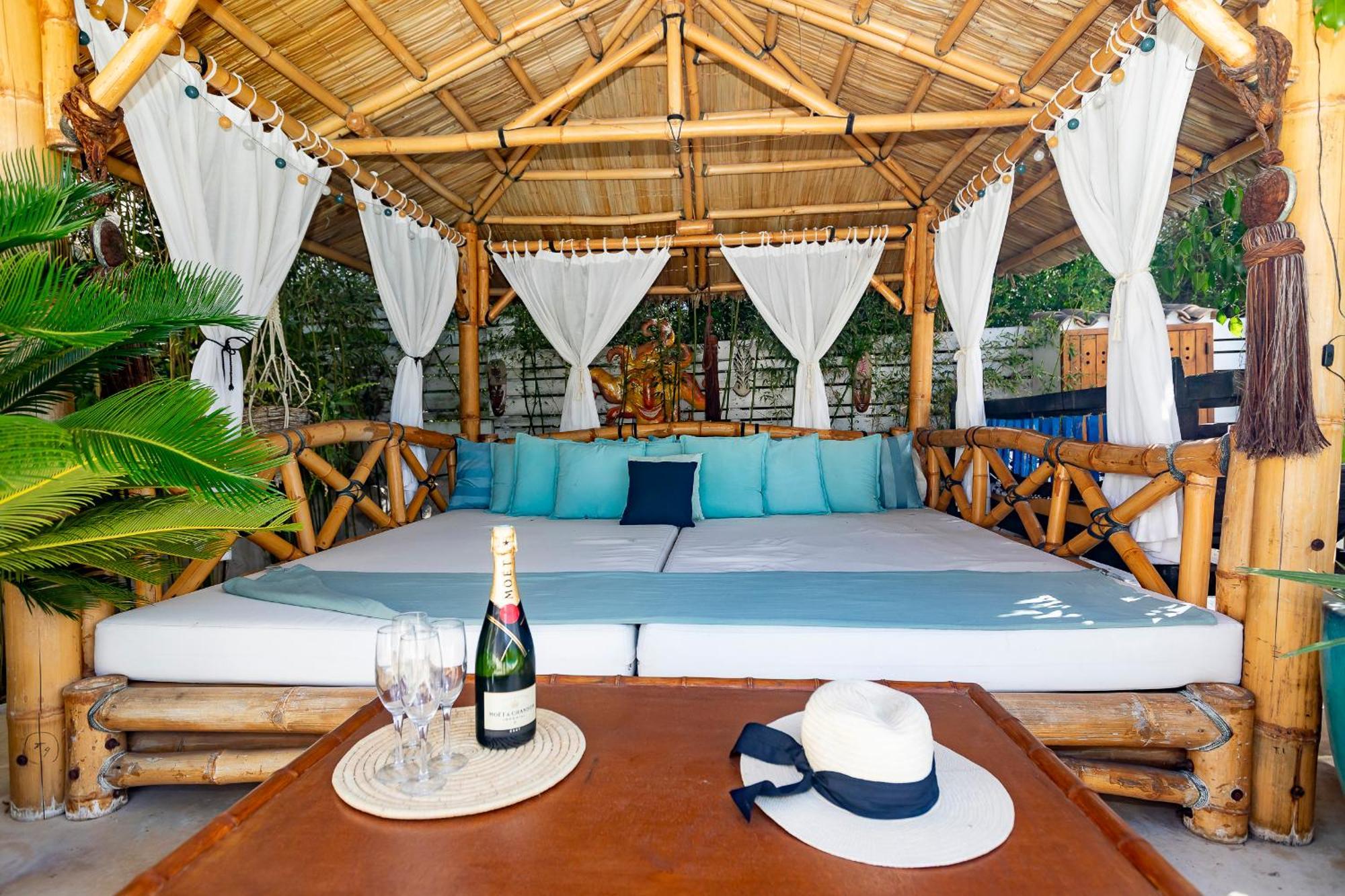 Villa Near Ibiza Town Sleeps 11 To 13 Guests Can Furnet Exterior foto